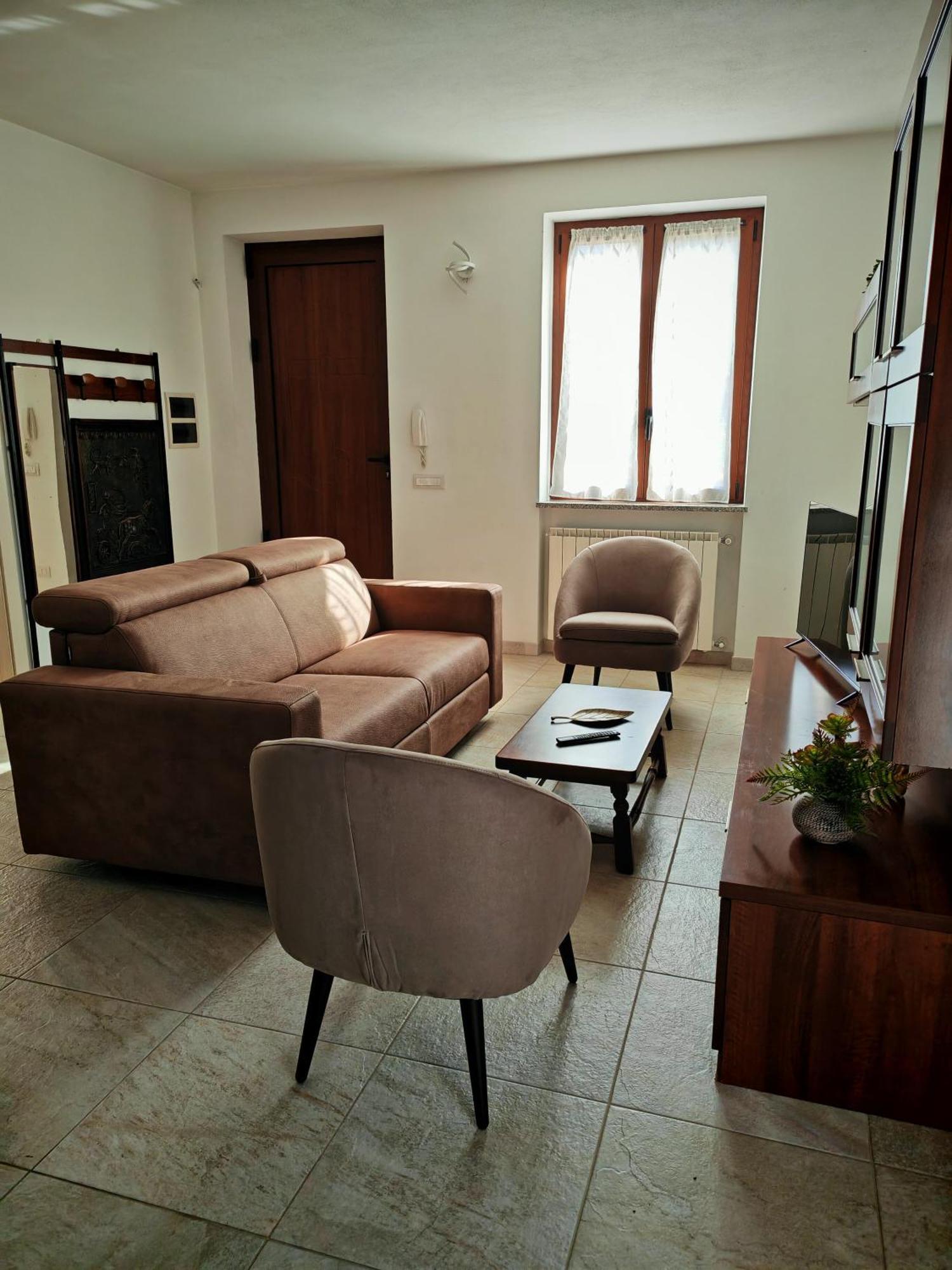 2 Piani Villa Borgo Ticino